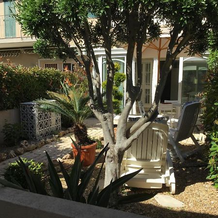 Appartement Mistral Gagnant à Fréjus Extérieur photo